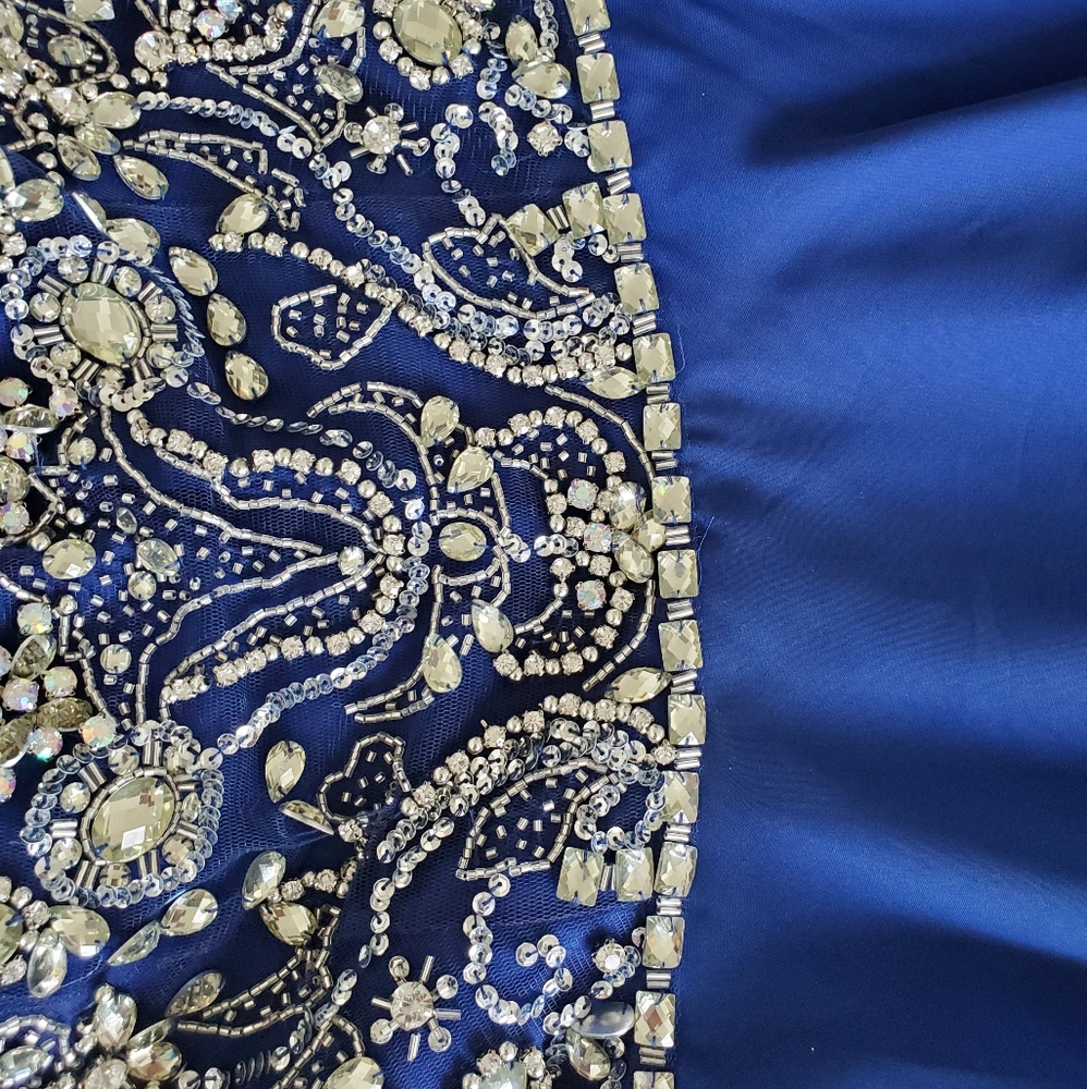 Sherri Hill Prom Dress - Picture 2 of 4